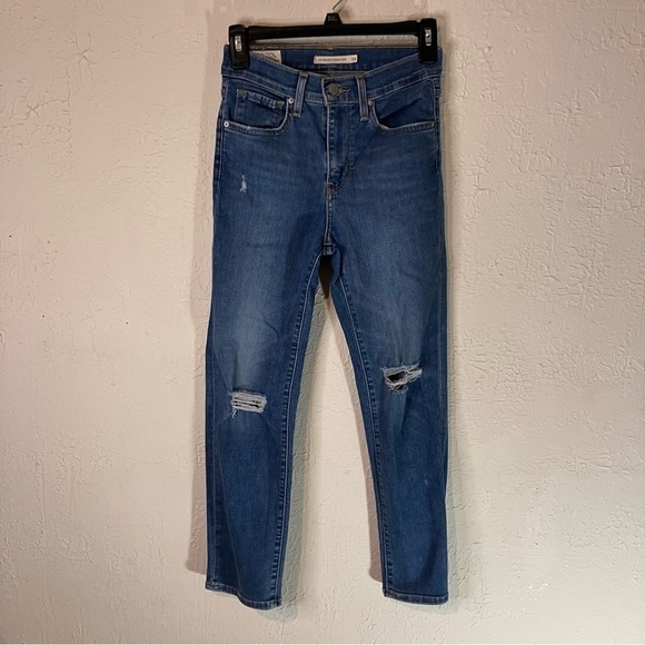 LEVI’S 724 High Rise Straight Crop Jeans in New York Brawl Medium Wash - Picture 4 of 10